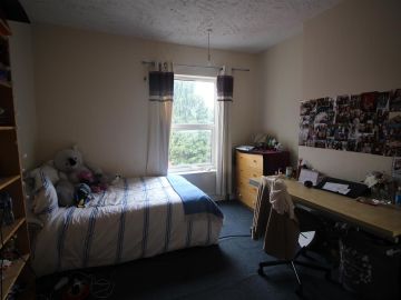 Lenton Boulevard